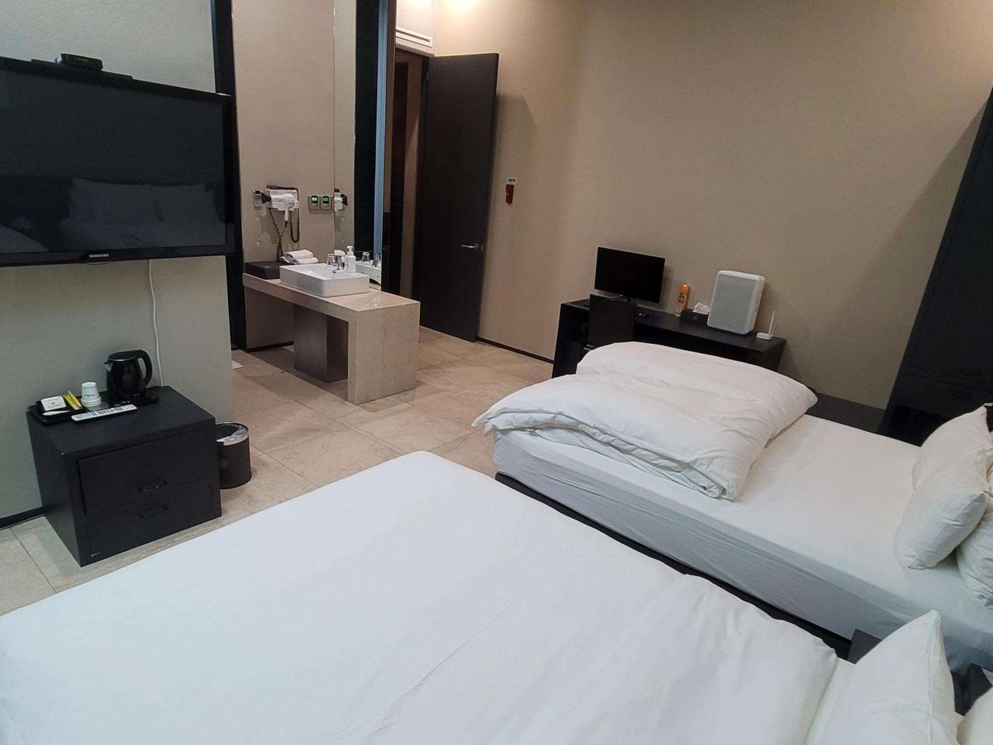 Starhills Hotel 首爾 外观 照片